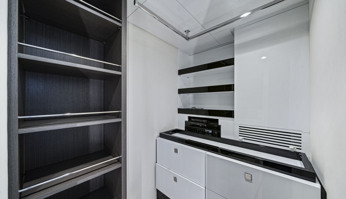 70 Azimut Custom Grey - Miami yacht rental