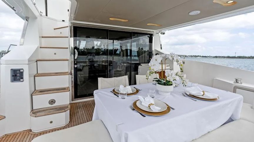 70 Azimut Fly - Miami yacht rental
