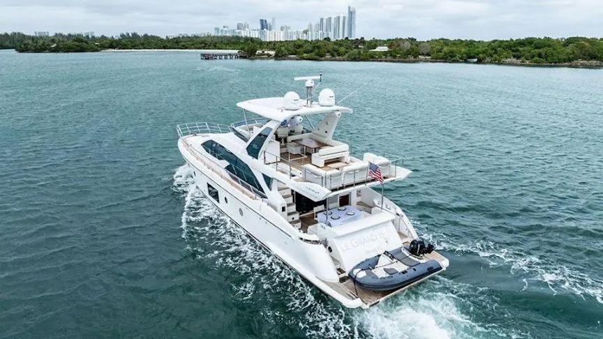 70 Azimut Fly - Miami yacht rental
