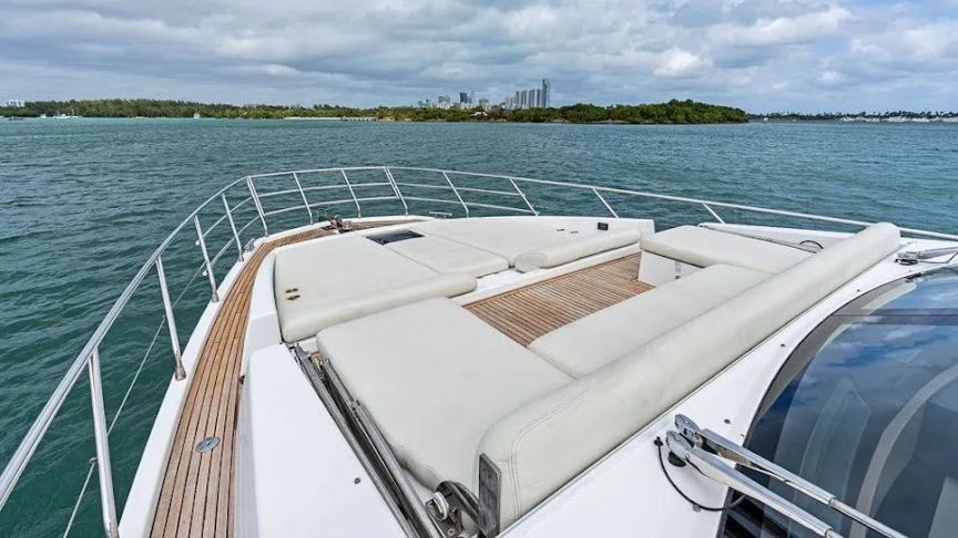 70 Azimut Fly - Miami yacht rental