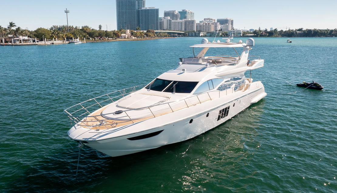 70 Azimut Lupo 2 - Miami yacht rental
