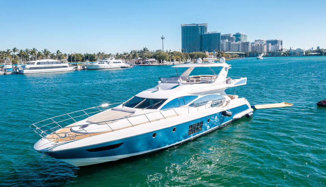 70 Azimut Lupo 2 - Miami yacht rental