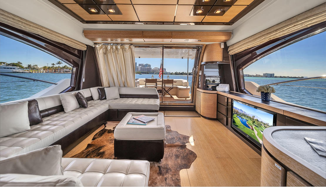 70 Azimut Lupo 2 - Miami yacht rental