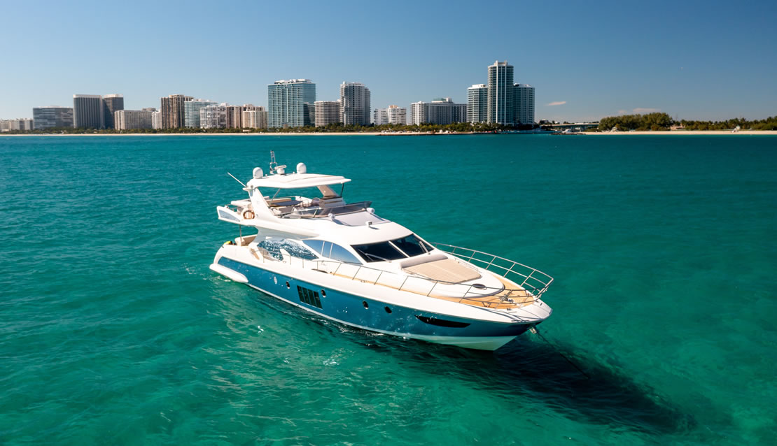 70 Azimut Lupo 2 - Miami yacht rental