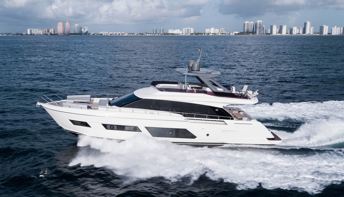 70 Ferretti Flybridge Yacht - Miami yacht rental