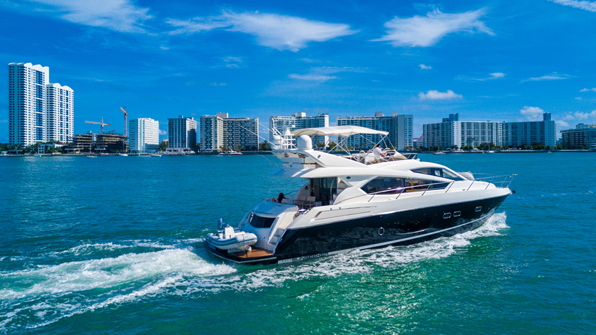 70 Sunseeker Flybridge Custom - Miami yacht rental