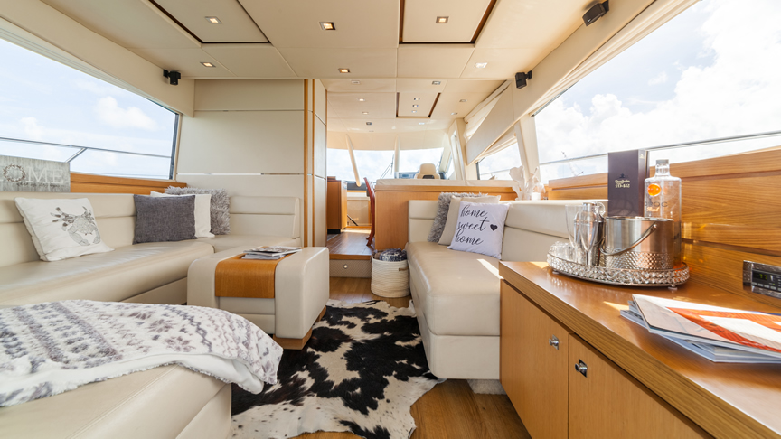 70 Sunseeker Flybridge Custom - Miami yacht rental