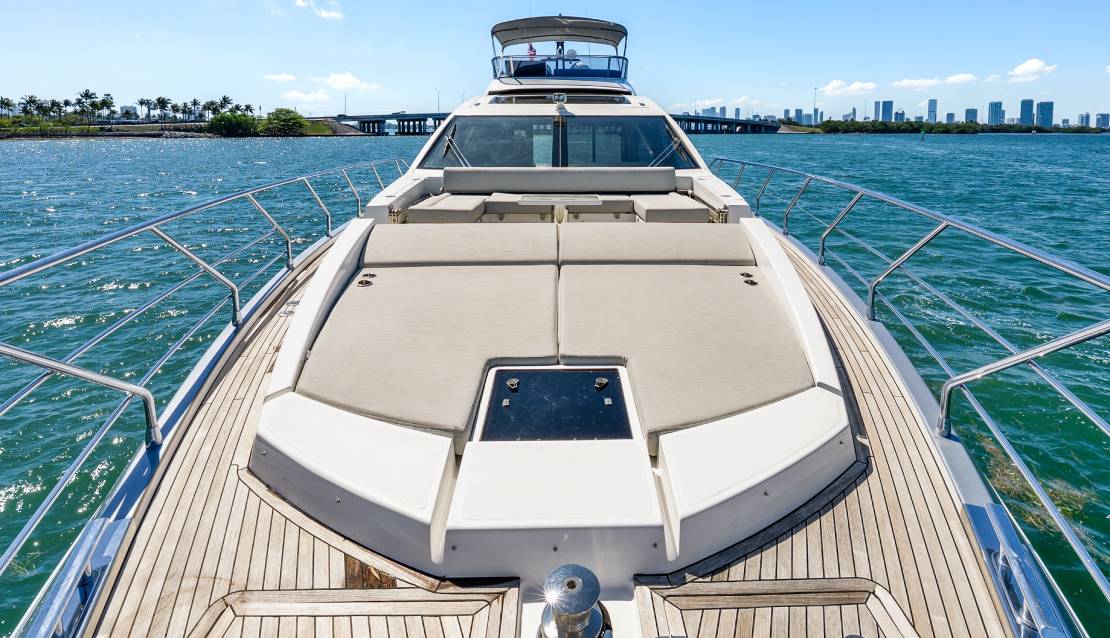72 Azimut S7 - Miami yacht rental