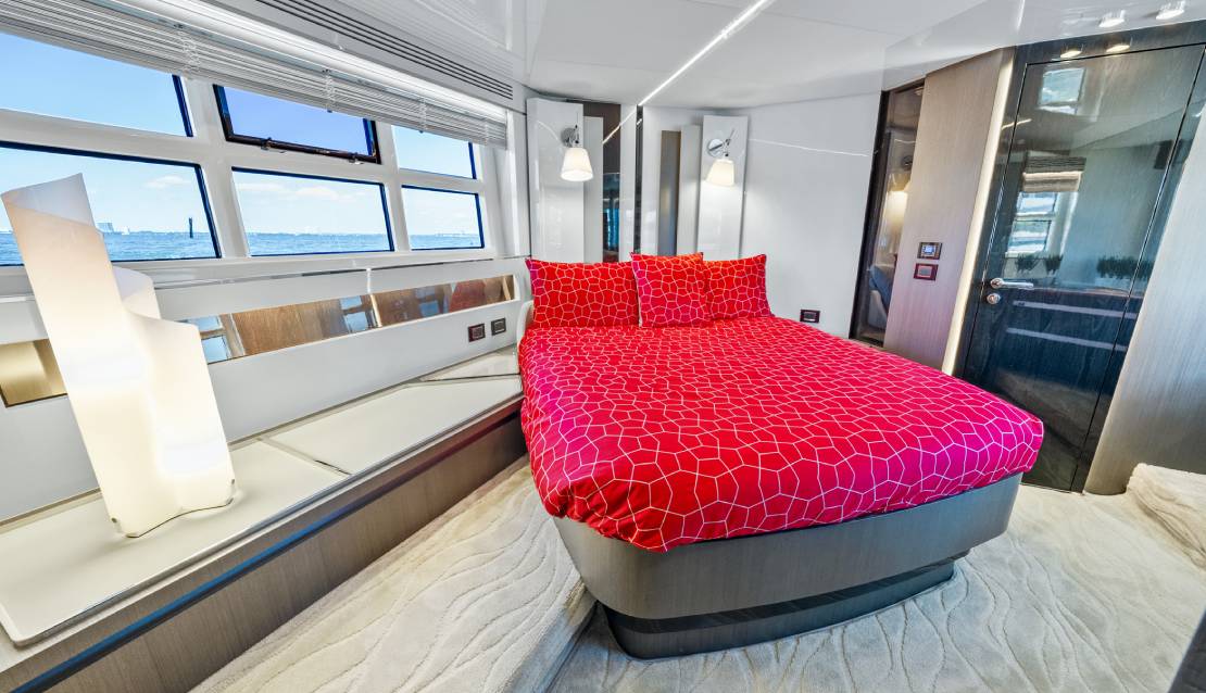 72 Azimut S7 - Miami yacht rental
