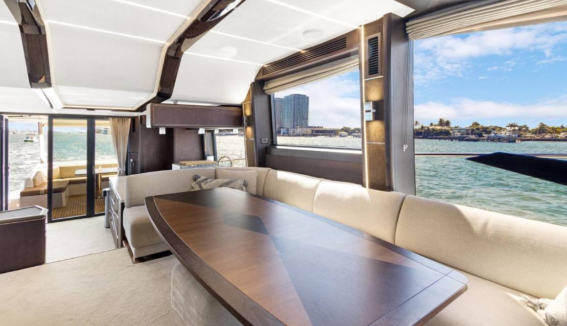 72 Galeon Flybridge - Miami yacht rental