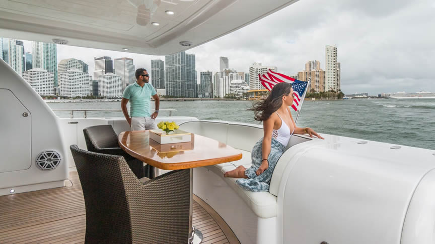 72 Uniesse Flybridge Custom - Miami yacht rental