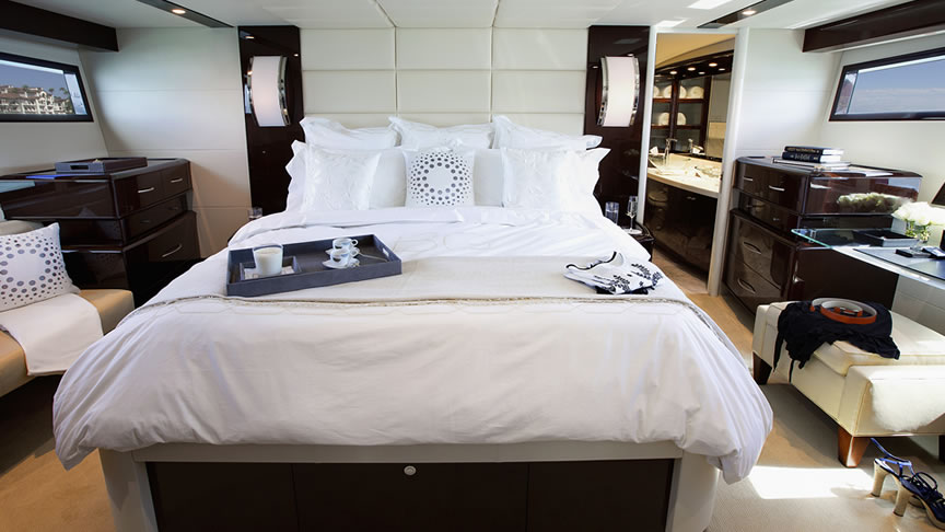 75 Lazzara LSX - Miami yacht rental