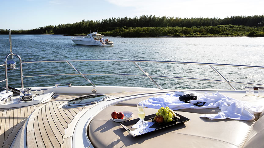 75 Lazzara LSX - Miami yacht rental