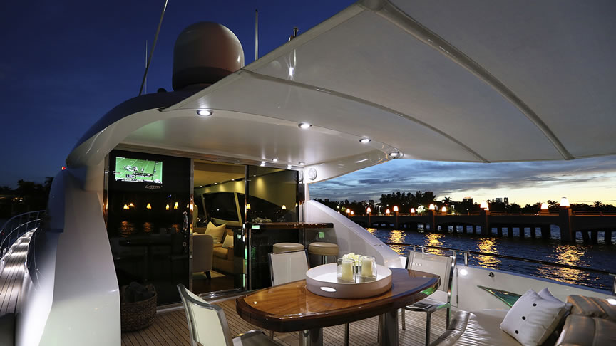 75 Lazzara LSX - Miami yacht rental