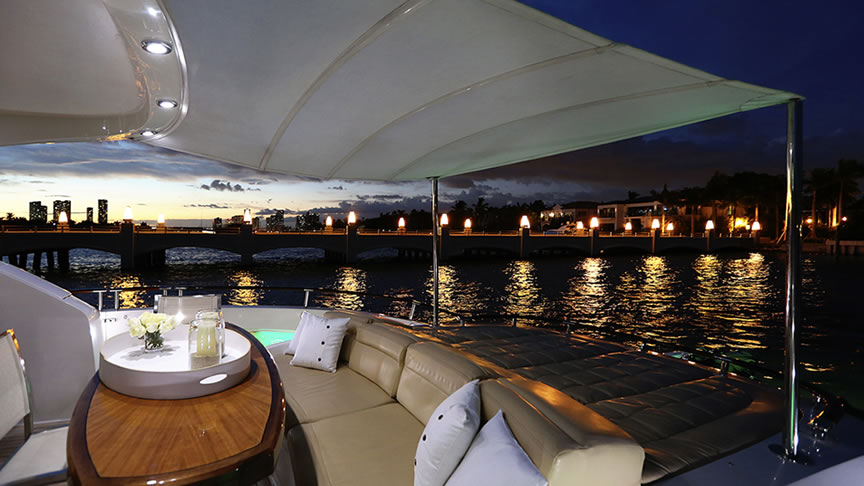 75 Lazzara LSX - Miami yacht rental