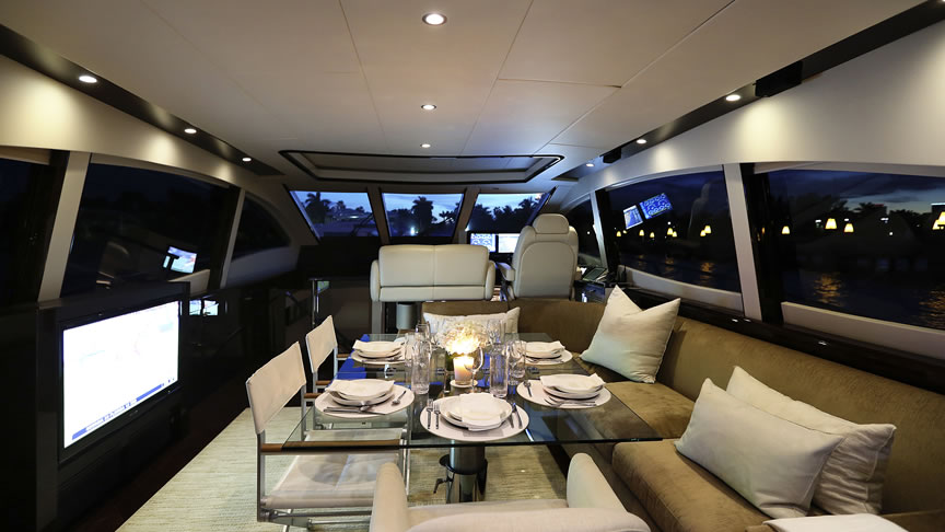 75 Lazzara LSX - Miami yacht rental