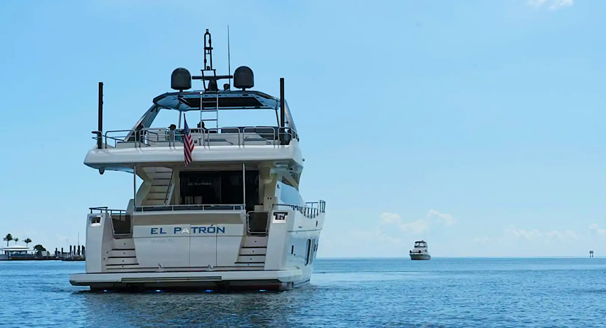 80 Astondoa Jacuzzi - Miami yacht rental