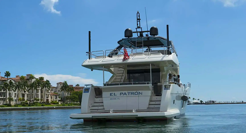 80 Astondoa Jacuzzi - Miami yacht rental