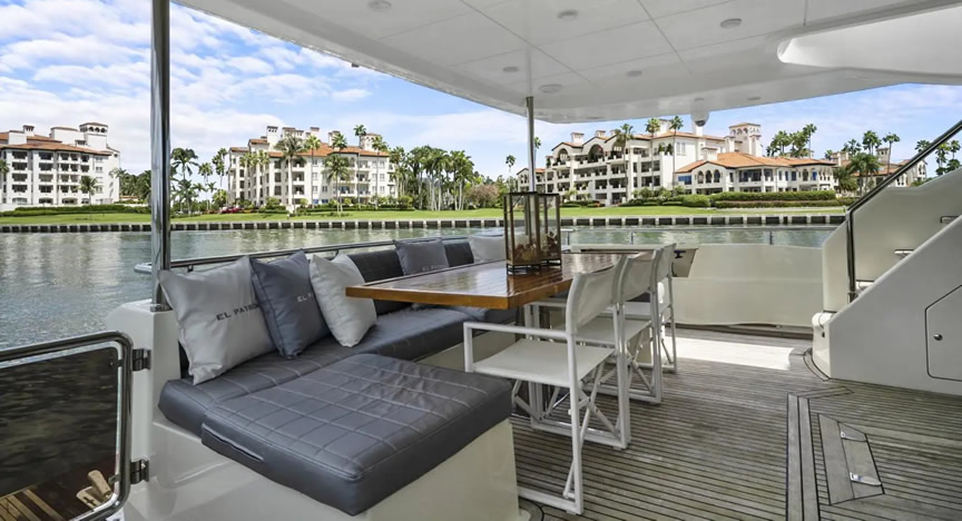 80 Astondoa Jacuzzi - Miami yacht rental