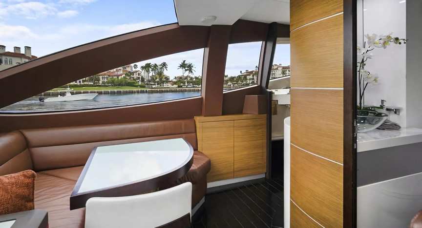 80 Astondoa Jacuzzi - Miami yacht rental