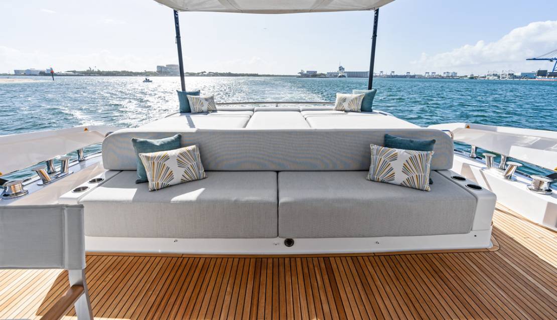 80 Azimut S8  - Miami yacht rental