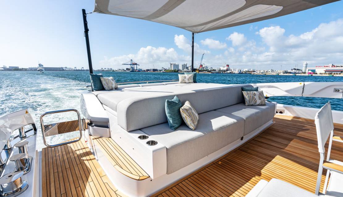 80 Azimut S8  - Miami yacht rental