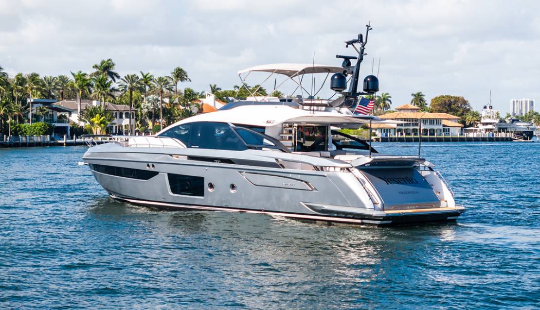 80 Azimut S8  - Miami yacht rental