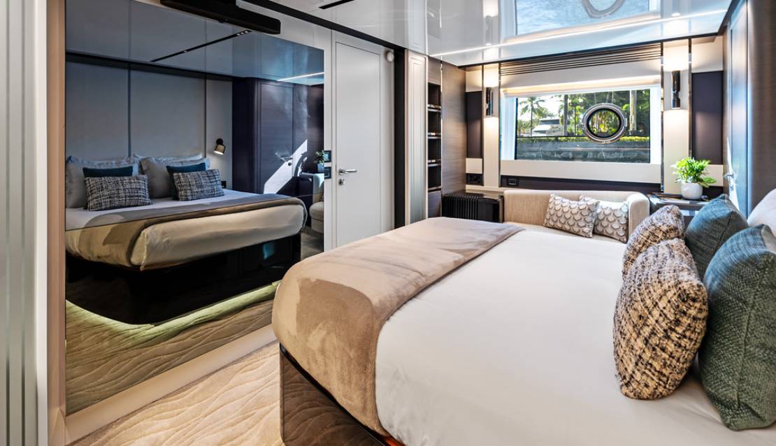 80 Azimut S8  - Miami yacht rental