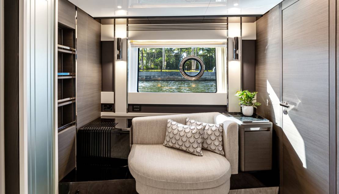 80 Azimut S8  - Miami yacht rental