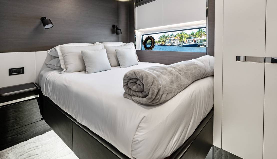 80 Azimut S8  - Miami yacht rental