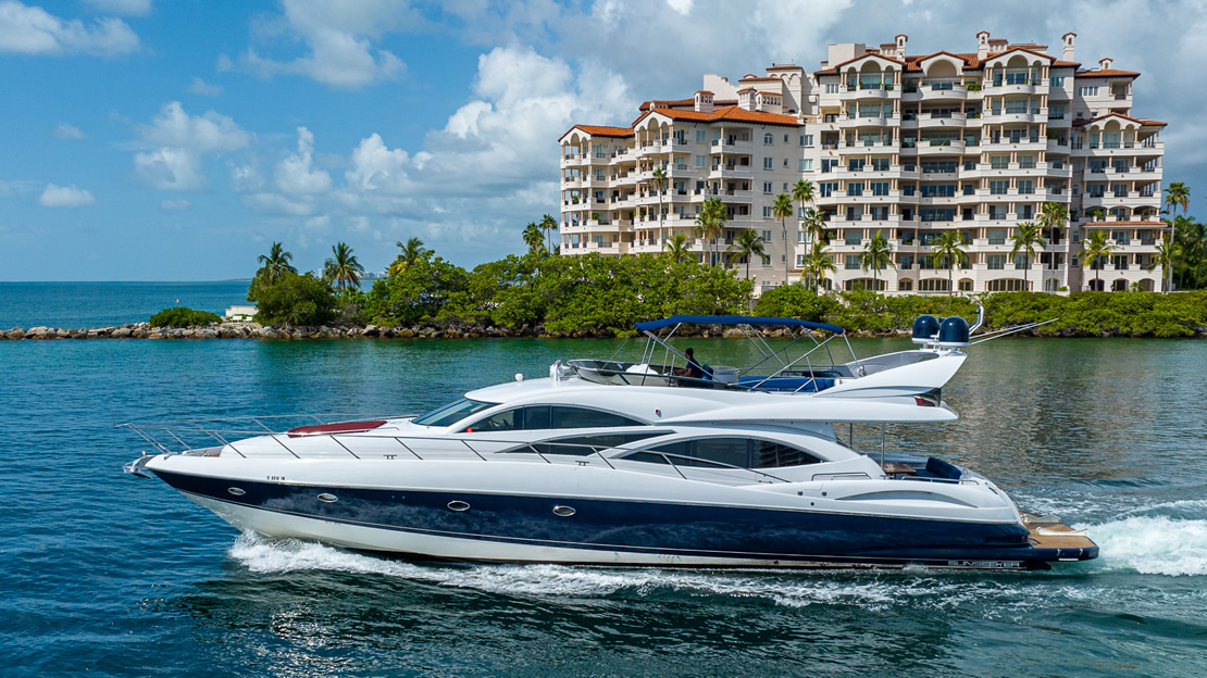 80 Sunseeker Flybridge - Miami yacht rental