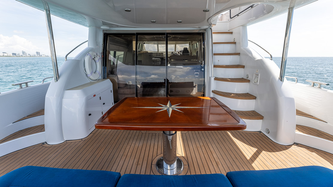 80 Sunseeker Flybridge - Miami yacht rental