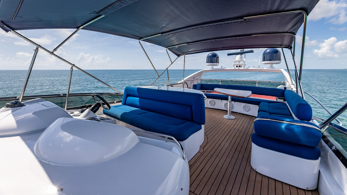 80 Sunseeker Flybridge - Miami yacht rental