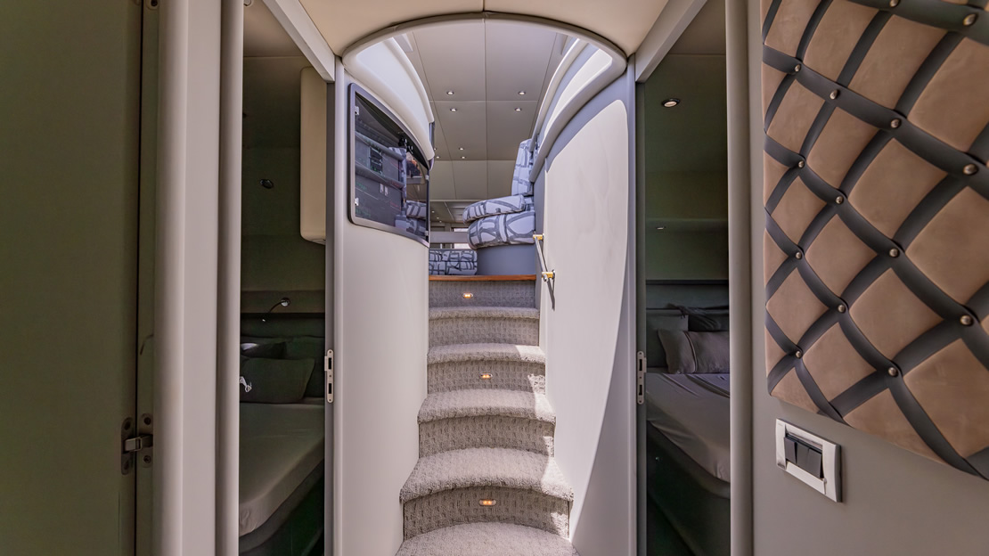 80 Sunseeker Flybridge - Miami yacht rental