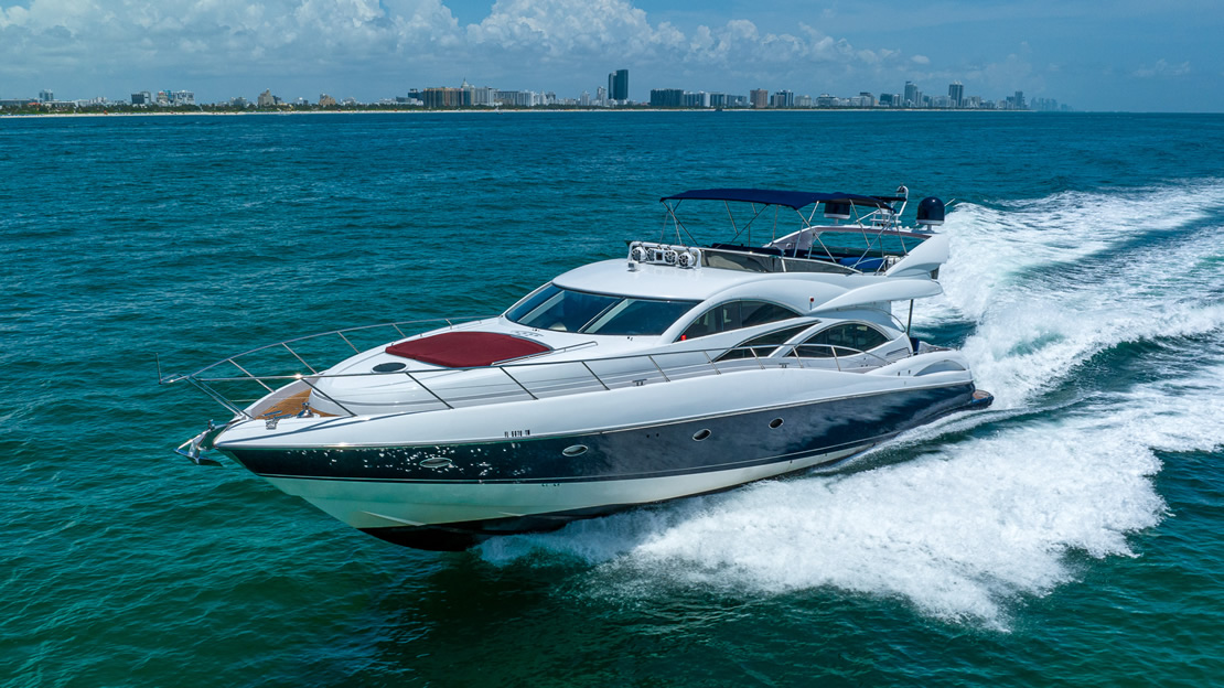 80 Sunseeker Flybridge - Miami yacht rental
