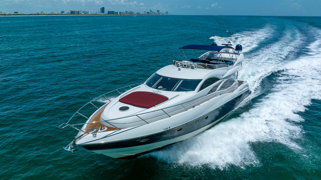 80 Sunseeker Flybridge - Miami yacht rental