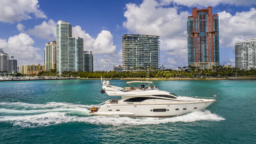 84 Joyce Flybridge - Miami yacht rental