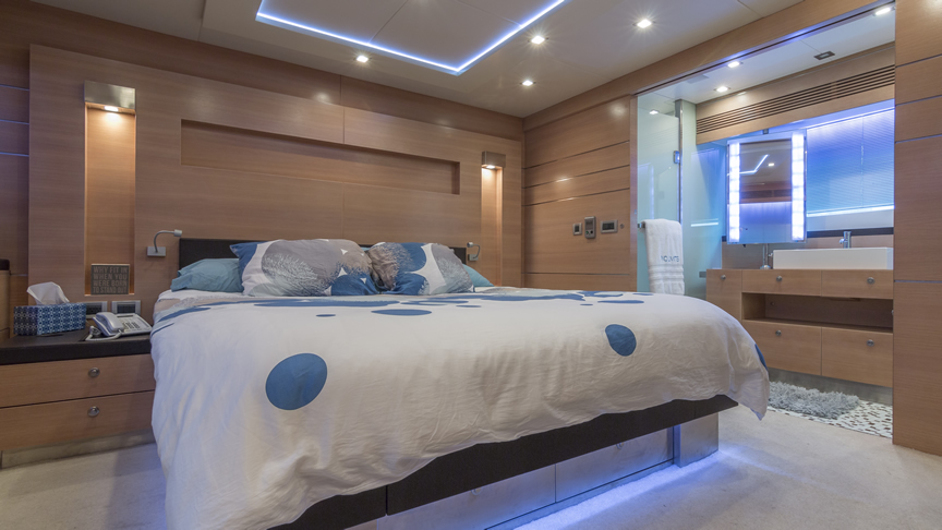84 Joyce Flybridge - Miami yacht rental