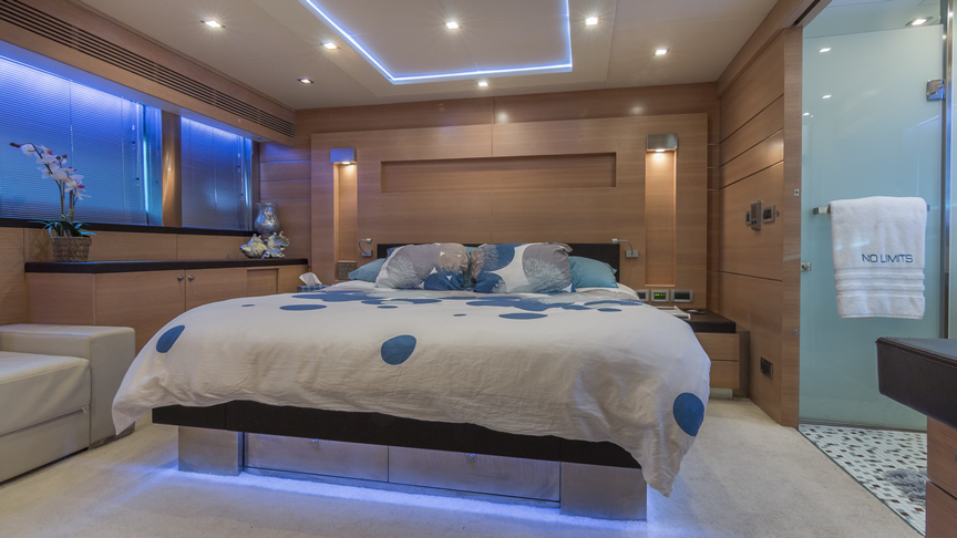 84 Joyce Flybridge - Miami yacht rental