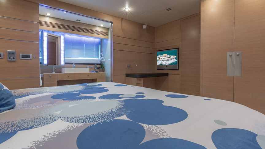 84 Joyce Flybridge - Miami yacht rental