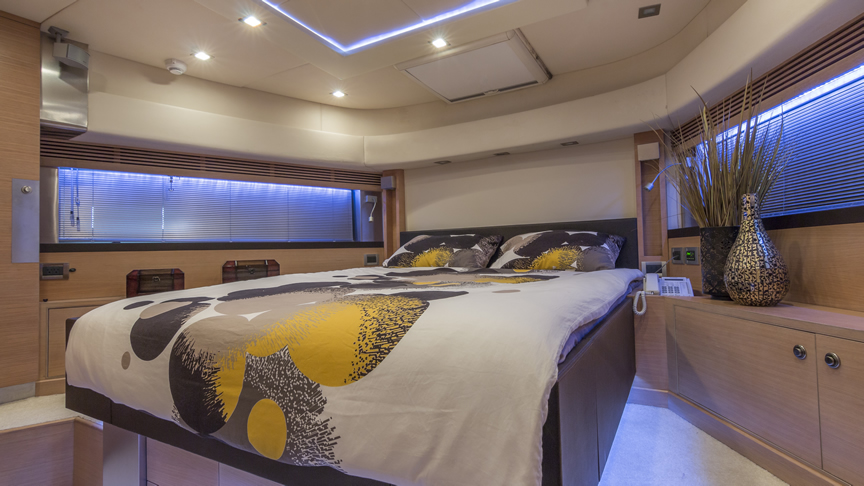 84 Joyce Flybridge - Miami yacht rental