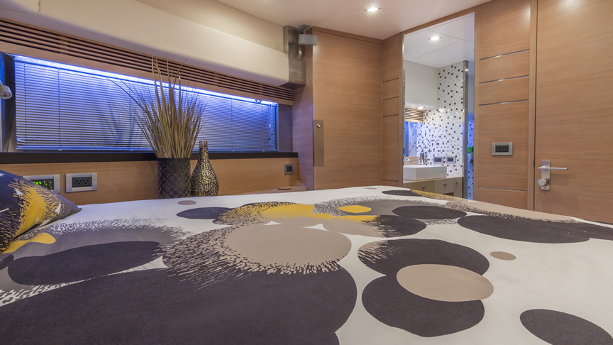 84 Joyce Flybridge - Miami yacht rental