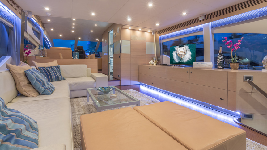 84 Joyce Flybridge - Miami yacht rental