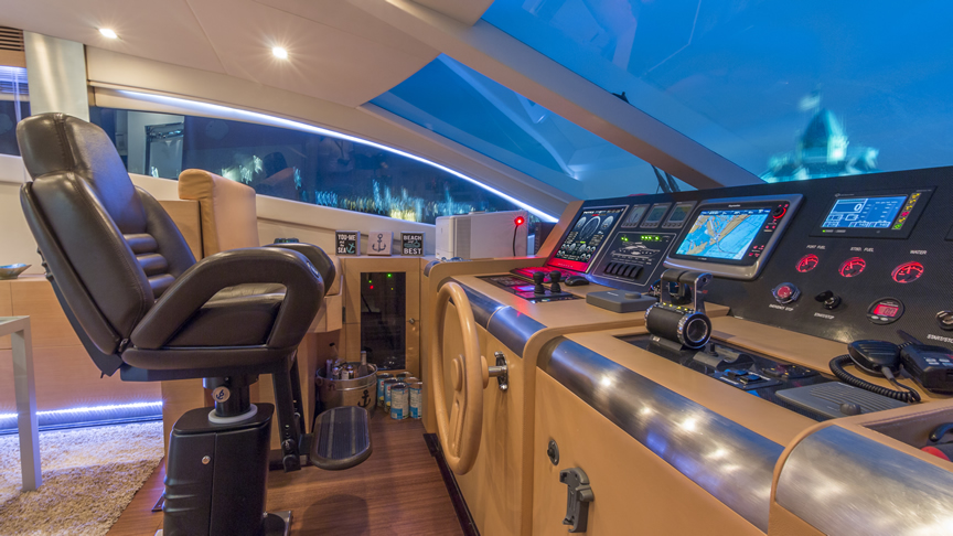 84 Joyce Flybridge - Miami yacht rental
