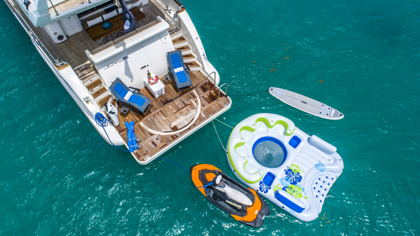84 Joyce Flybridge - Miami yacht rental
