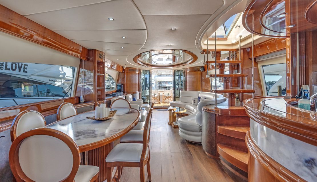 85 Azimut w/ Jacuzzi Slide & Pool - Miami yacht rental