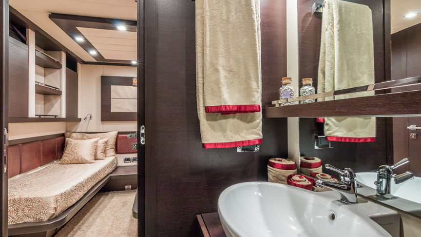 86 Azimut Scarlet - Miami yacht rental