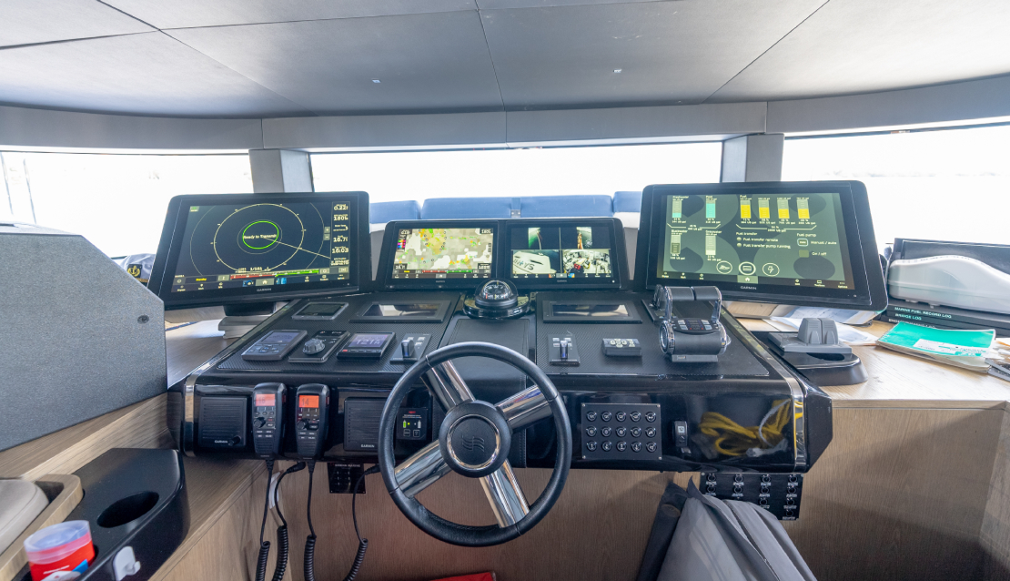 88 Sirena Flybridge - Miami yacht rental