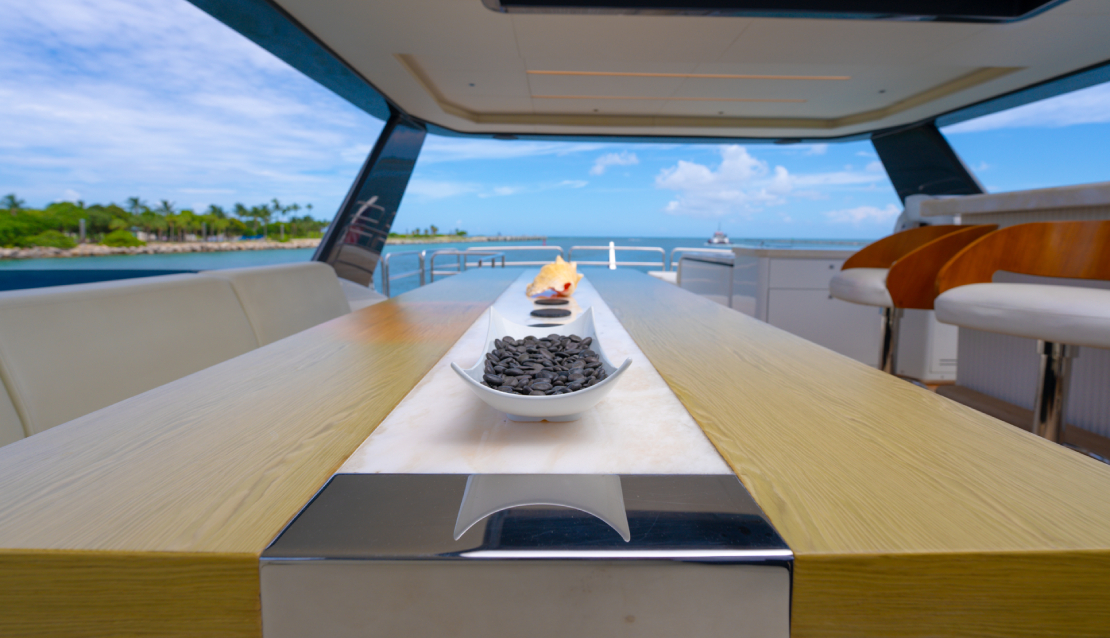 88 Sirena Flybridge - Miami yacht rental