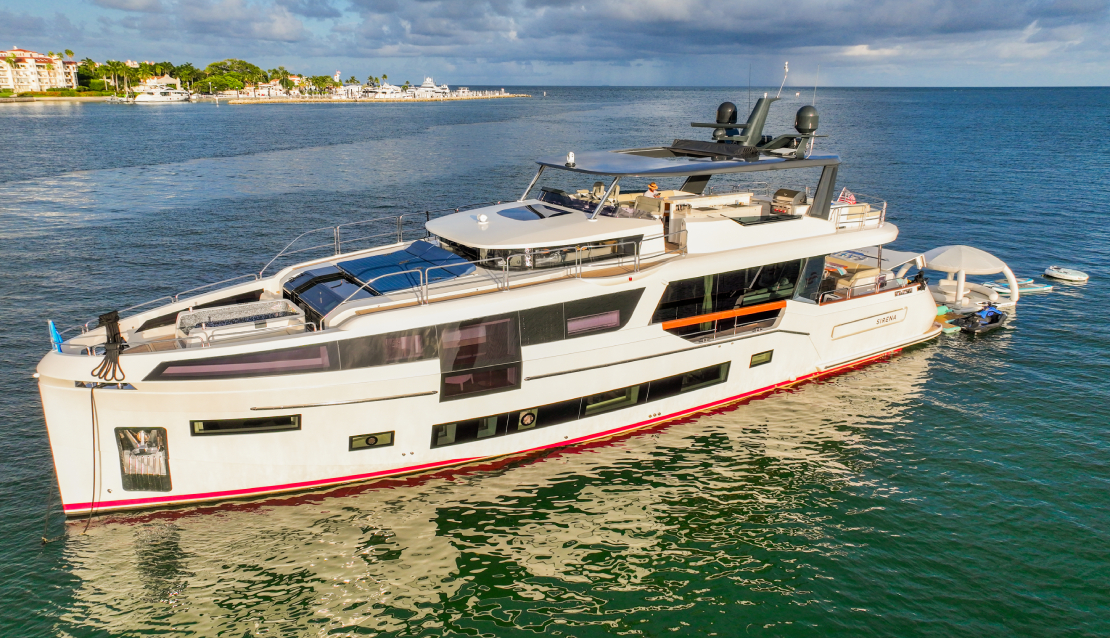 88 Sirena Flybridge - Miami yacht rental